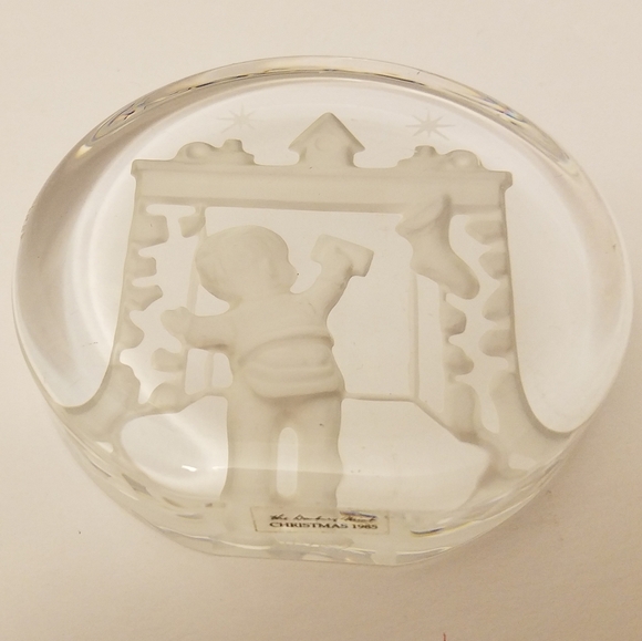 The 1985 Danbury Mint Christmas  Sculpture in Crystal Letter for Santa in Box - Picture 5 of 9